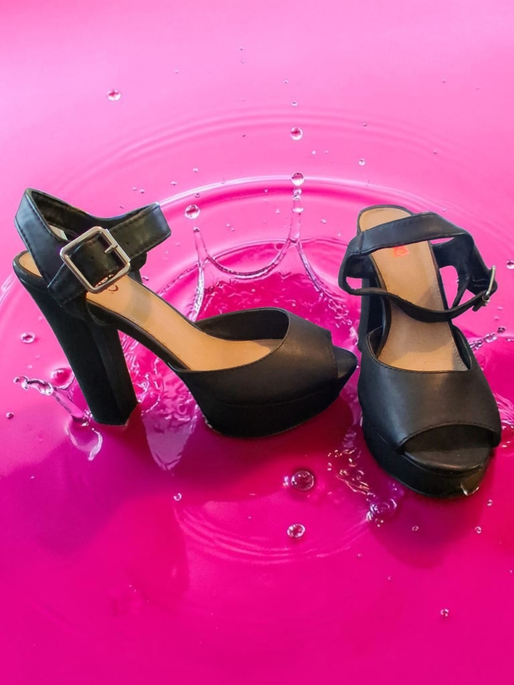 BONGO Black Platform Block Heel Sandals with Ankle Strap Women's Shoes Size 9.5